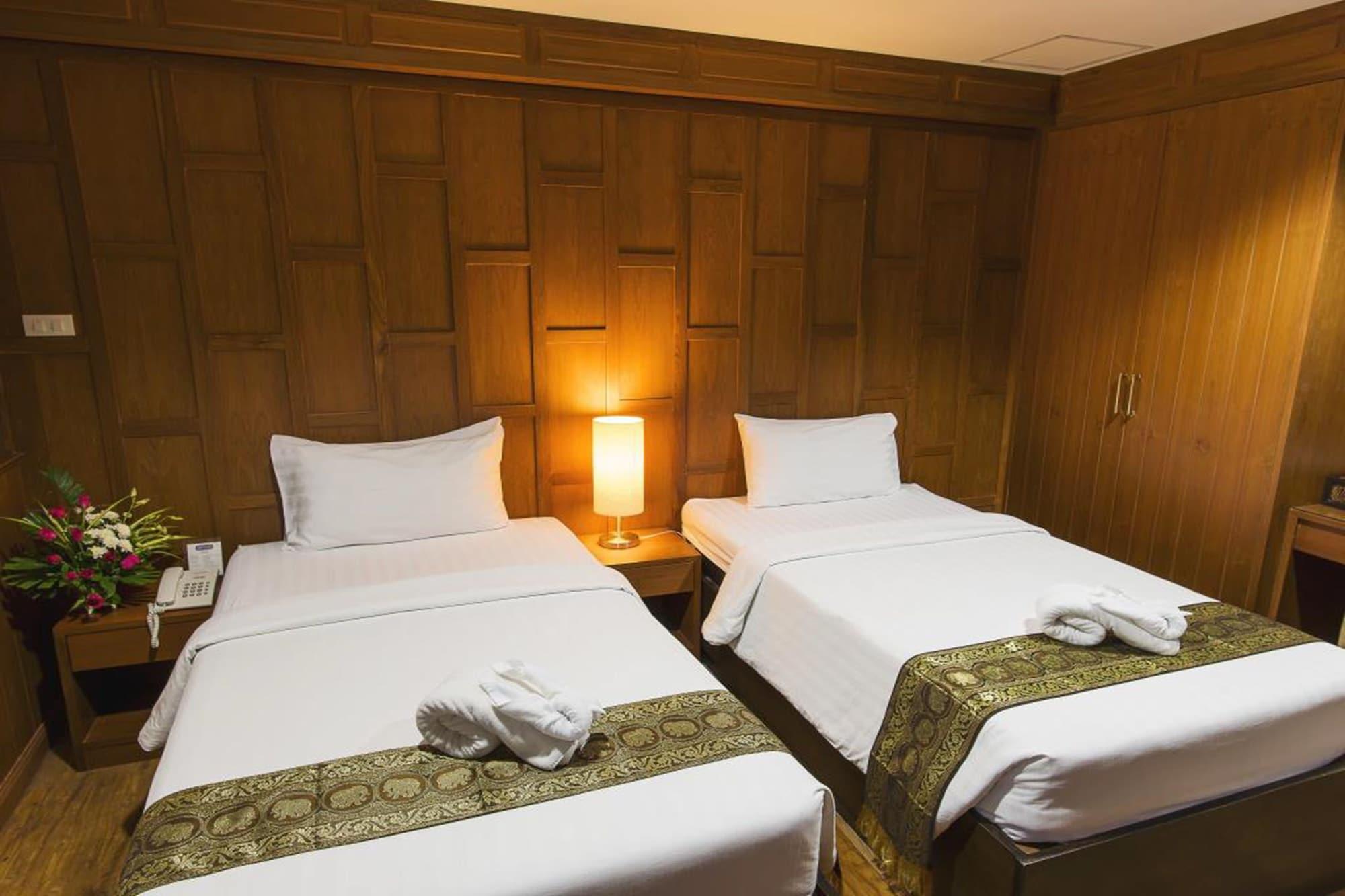 Khách sạn Orchid 3*