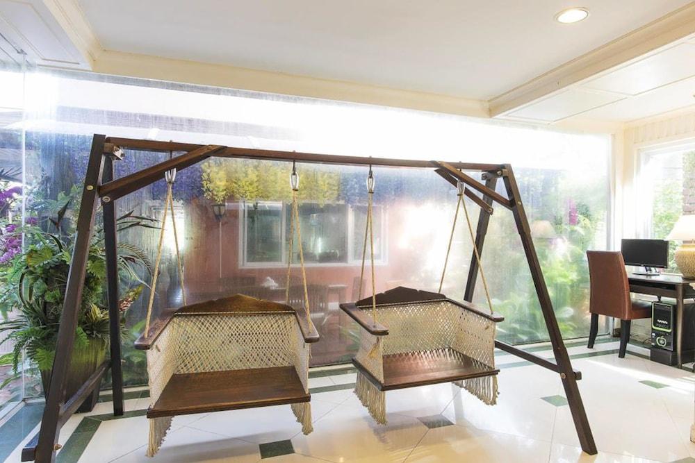 Khách sạn Orchid 3*